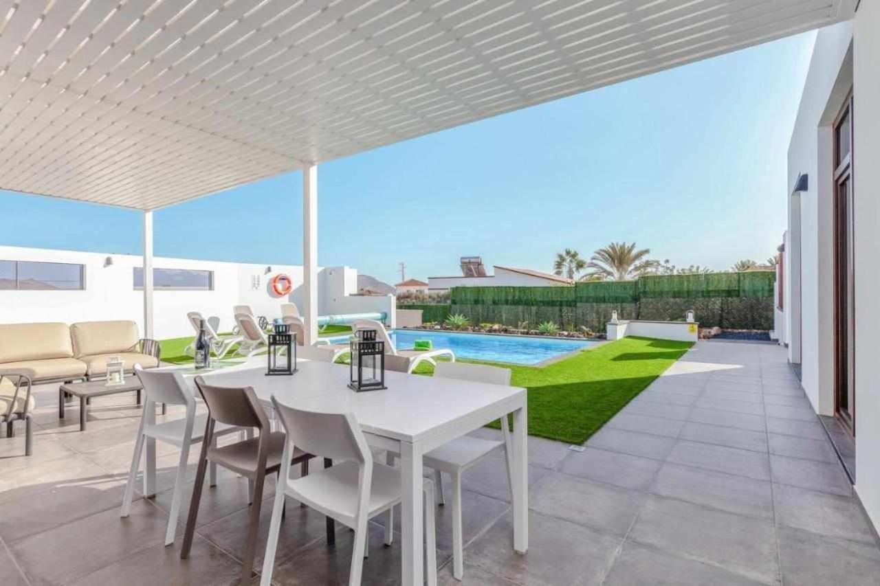 Villa Ponzos Chalet Independiente Y Privado Triquivijate Eksteriør bilde